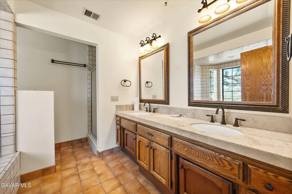 23921 Parke Court Tehachapi, CA 93561