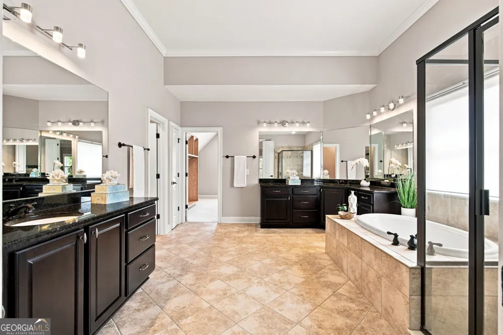 360 Dewpoint LN Johns Creek, GA 30022