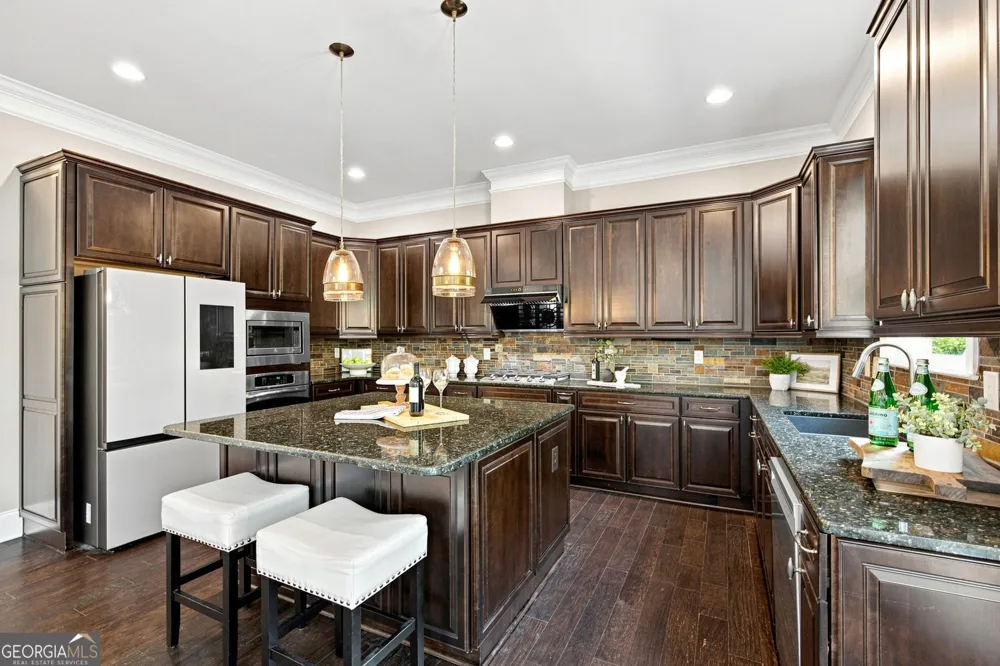 360 Dewpoint LN Johns Creek, GA 30022