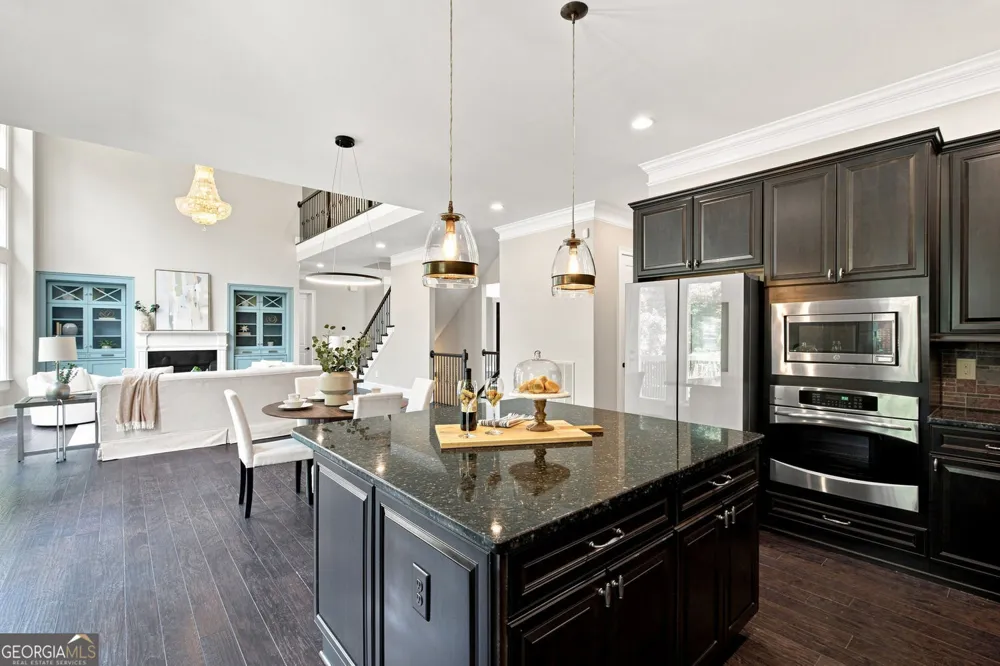 360 Dewpoint LN Johns Creek, GA 30022