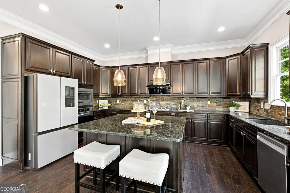 360 Dewpoint LN Johns Creek, GA 30022