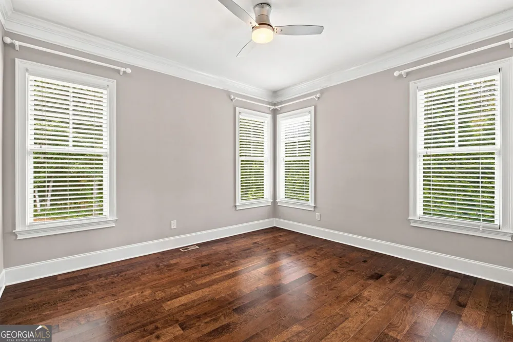 360 Dewpoint LN Johns Creek, GA 30022