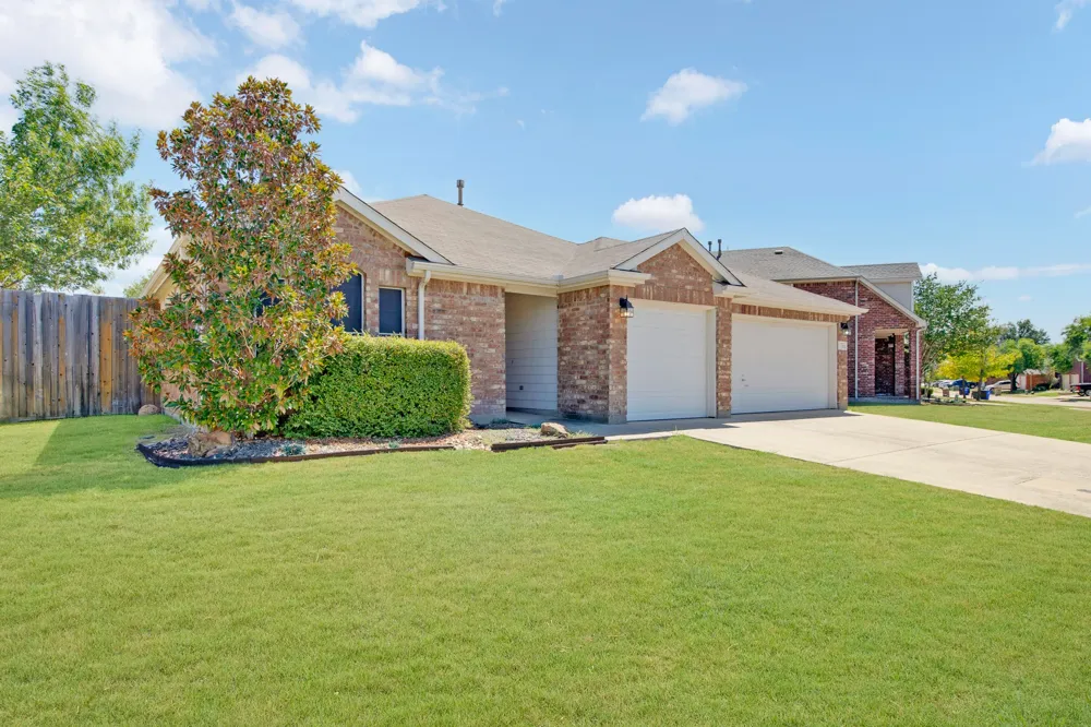 132 Redbud Drive Forney, TX 75126