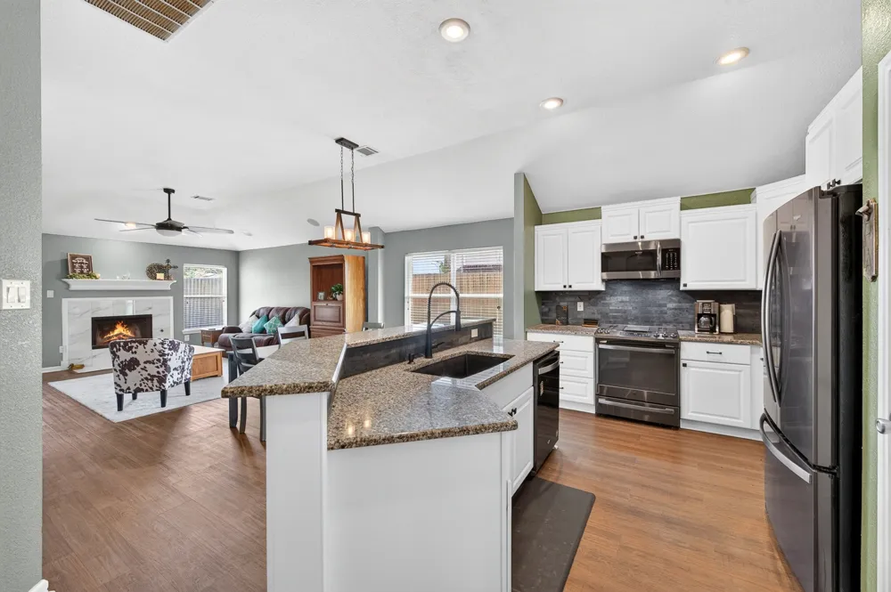 132 Redbud Drive Forney, TX 75126