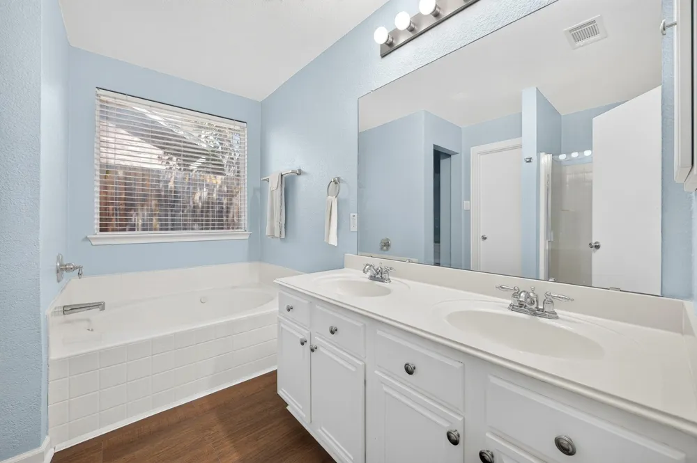 132 Redbud Drive Forney, TX 75126
