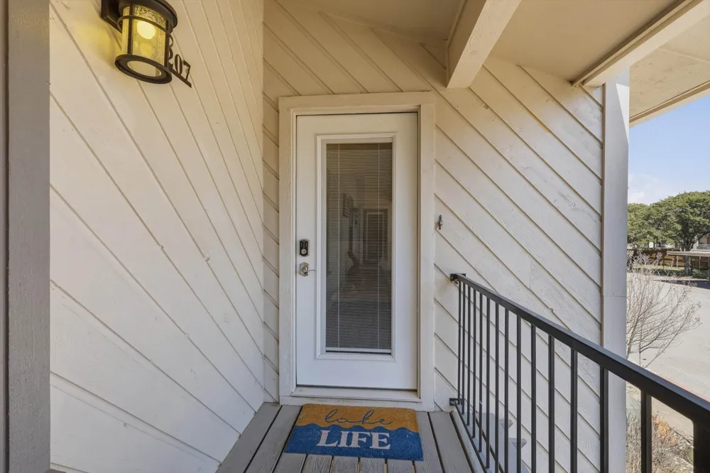 3033 Hells Gate Loop #E207 Strawn, TX 76475