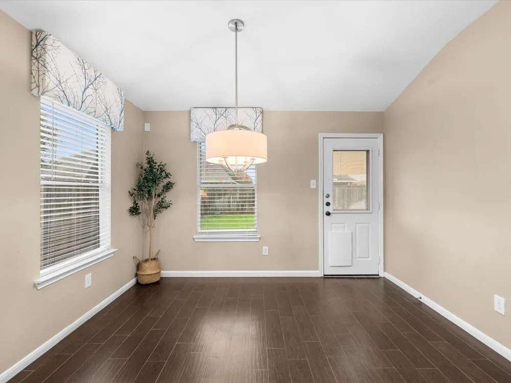 21639 Falvel Lake Drive Spring, TX 77388