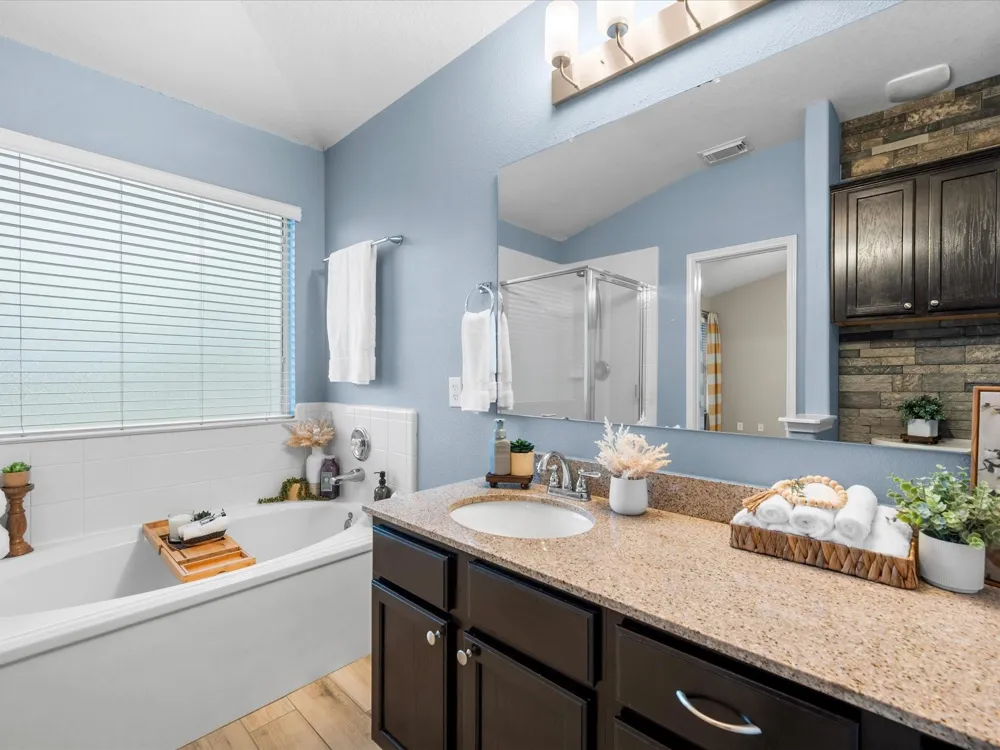 21639 Falvel Lake Drive Spring, TX 77388