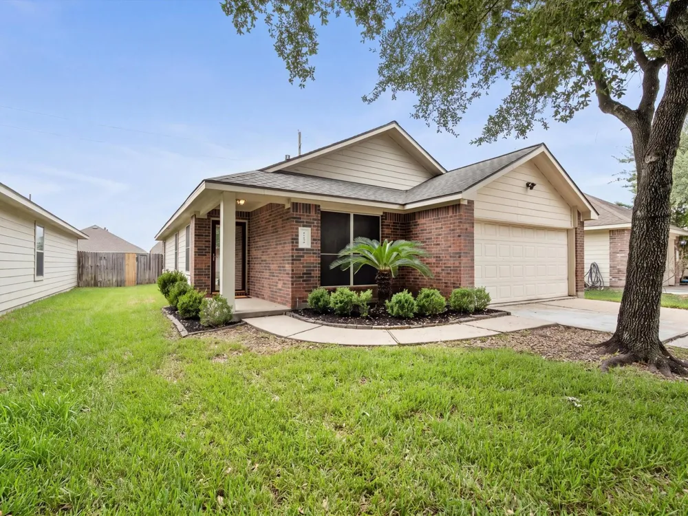 21639 Falvel Lake Drive Spring, TX 77388