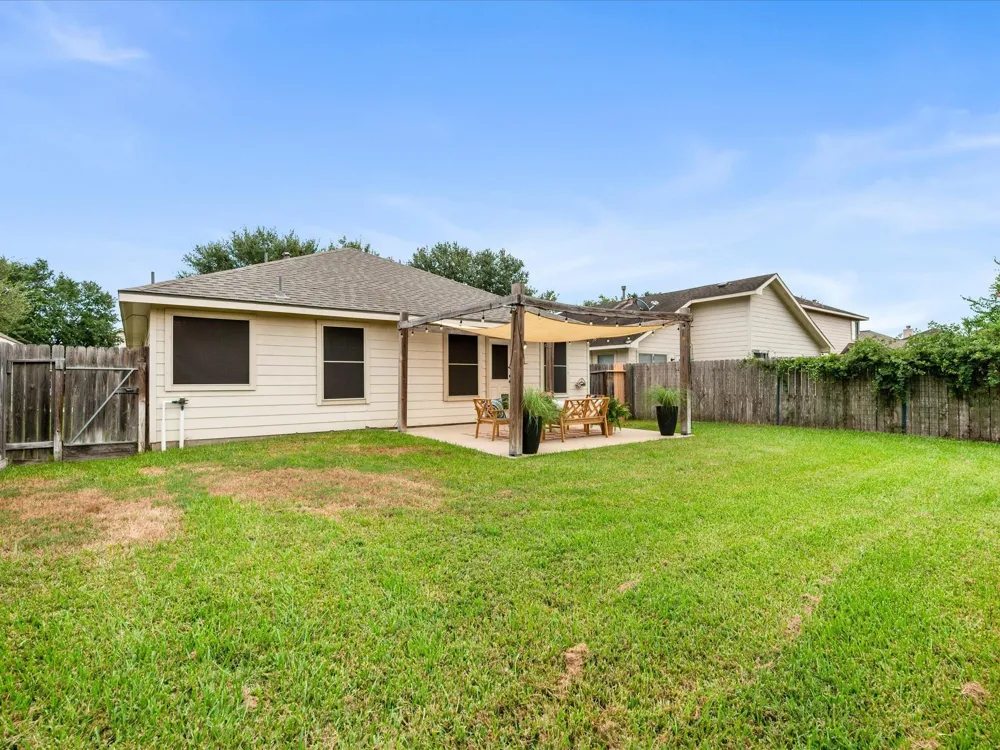 21639 Falvel Lake Drive Spring, TX 77388