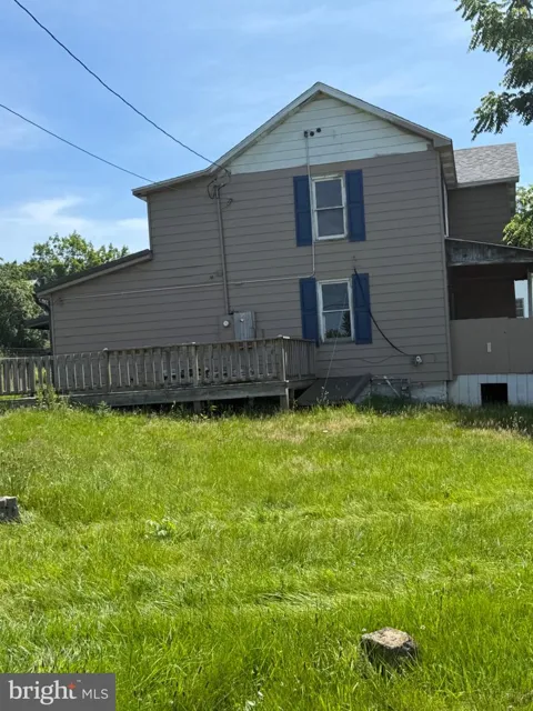 102 ROANOKE AVENUE