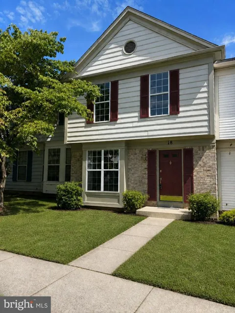 18 HIDDENCREEK COURT