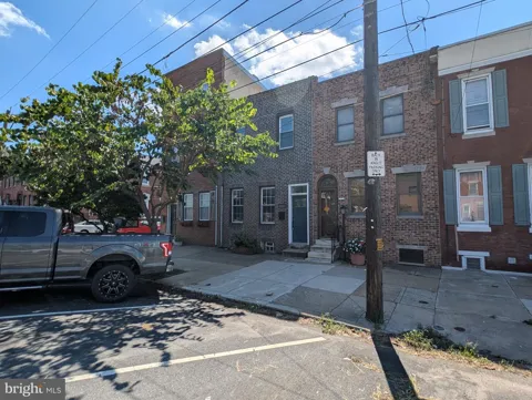 2560 E LEHIGH AVENUE