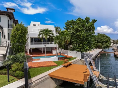 3499 Prospect Dr