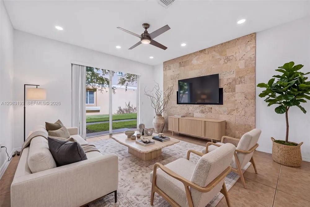 1820 SW 89th Ter Miramar, FL 33025
