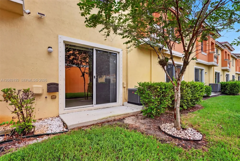 1820 SW 89th Ter Miramar, FL 33025