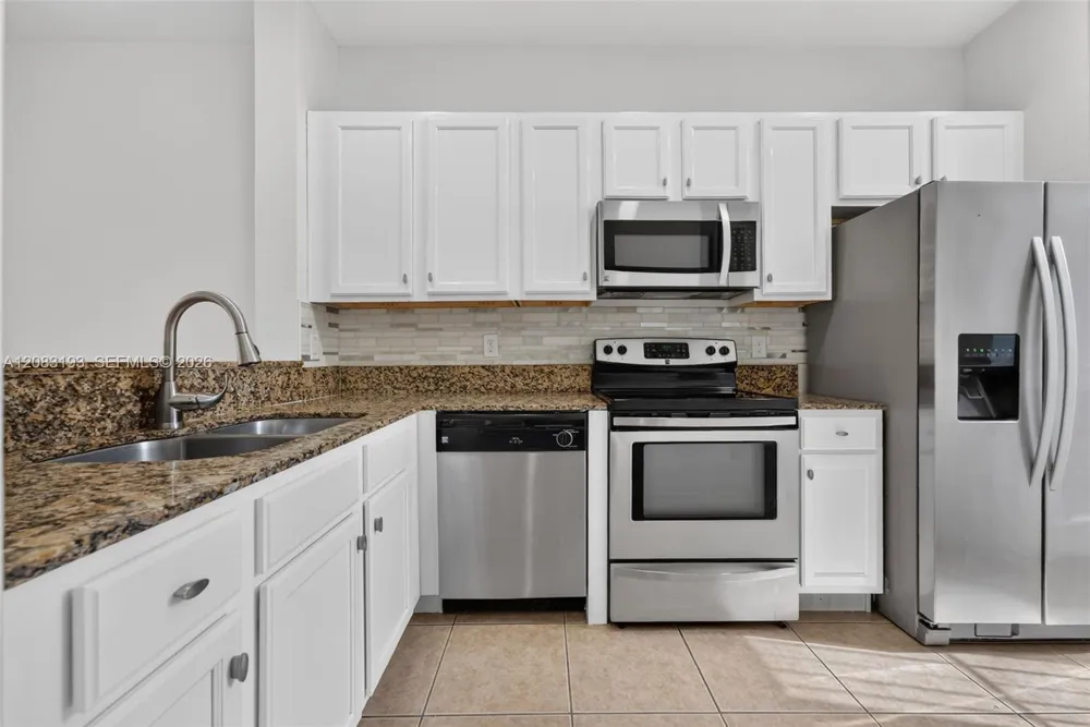 1820 SW 89th Ter Miramar, FL 33025