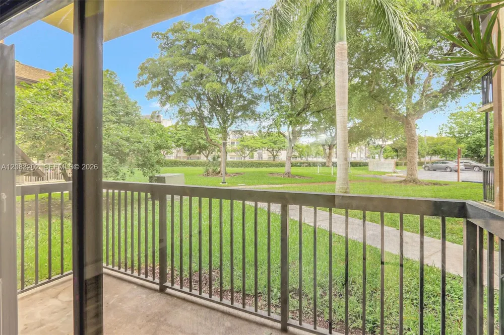 7925 SW 86th St ##903 Miami, FL 33143