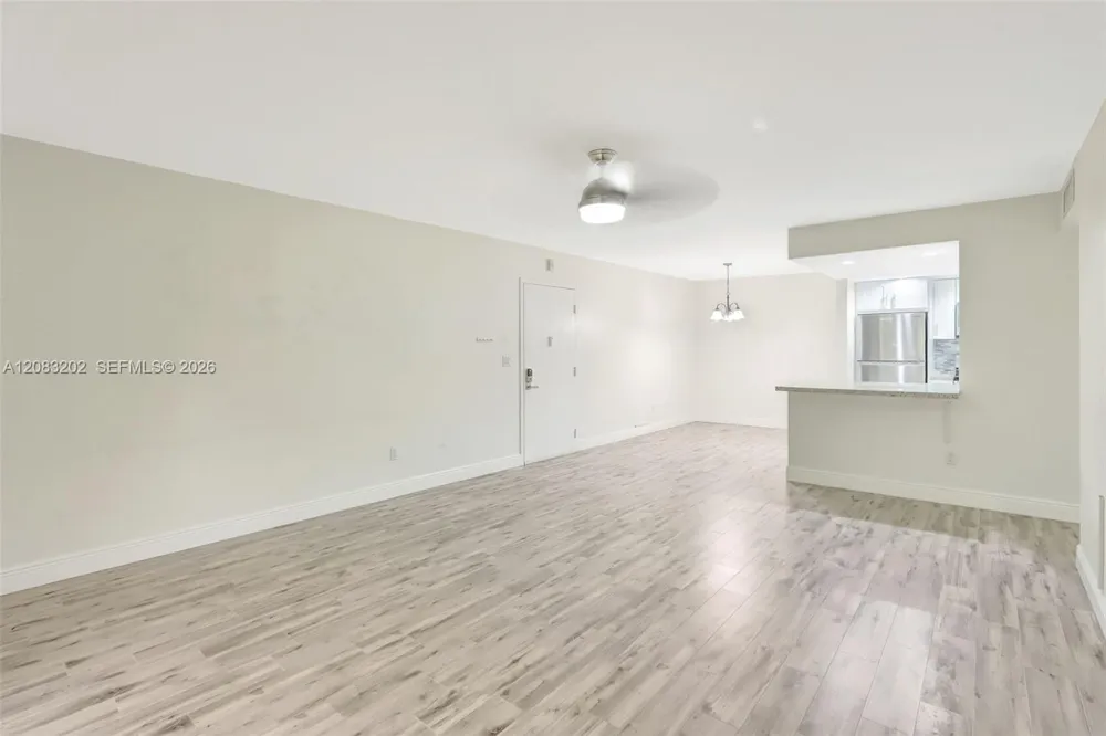 7925 SW 86th St ##903 Miami, FL 33143