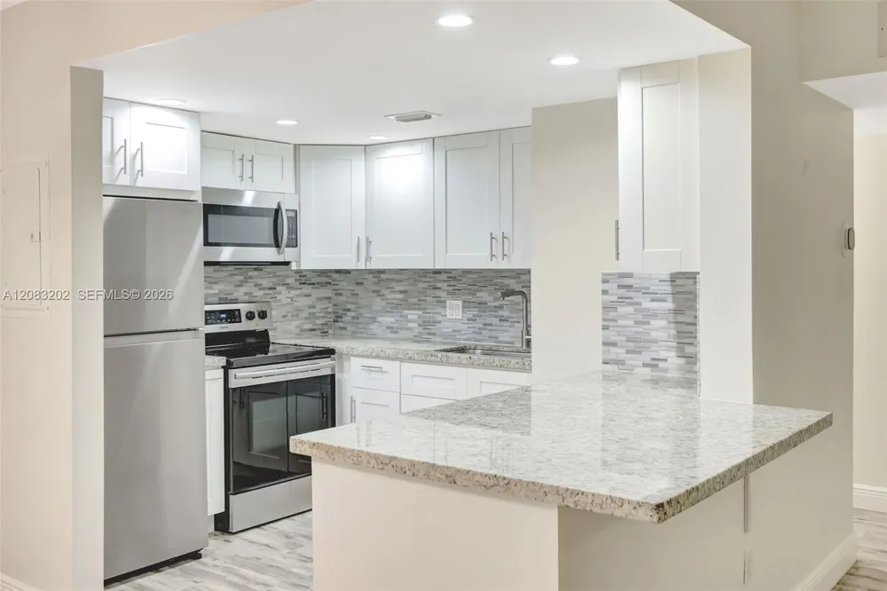 7925 SW 86th St ##903 Miami, FL 33143