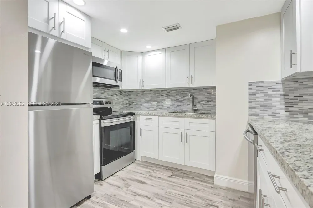 7925 SW 86th St ##903 Miami, FL 33143