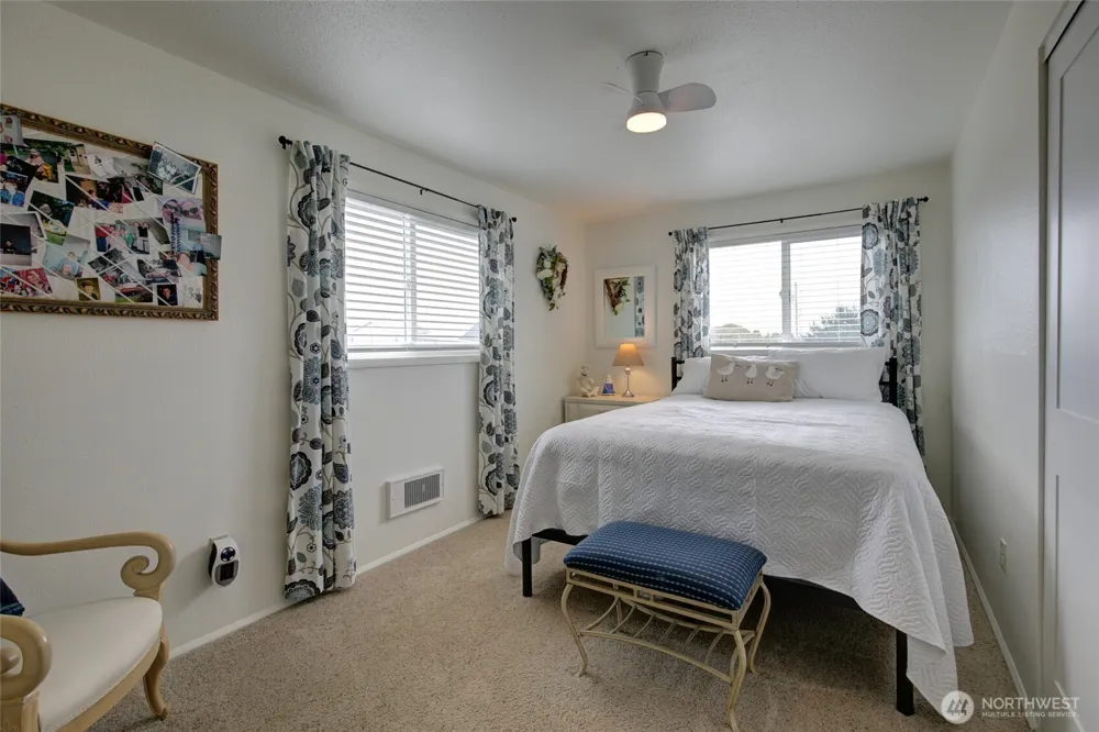 1161 Glendale Court SW Ocean Shores, WA 98569