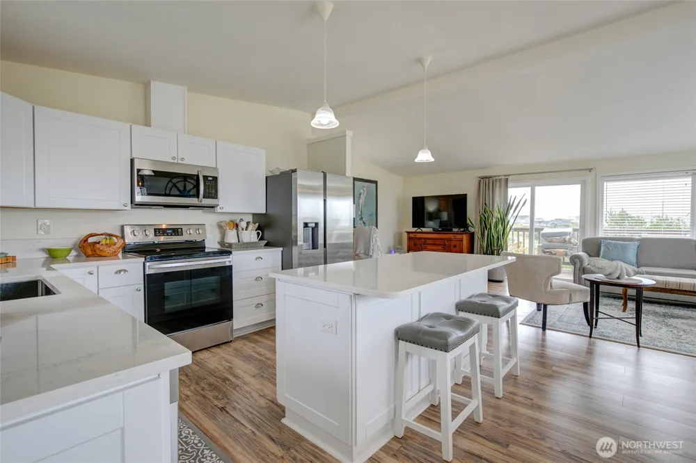 1161 Glendale Court SW Ocean Shores, WA 98569