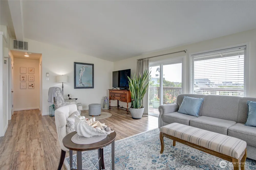 1161 Glendale Court SW Ocean Shores, WA 98569