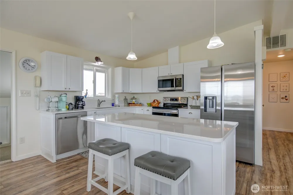 1161 Glendale Court SW Ocean Shores, WA 98569