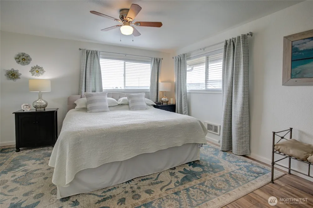 1161 Glendale Court SW Ocean Shores, WA 98569