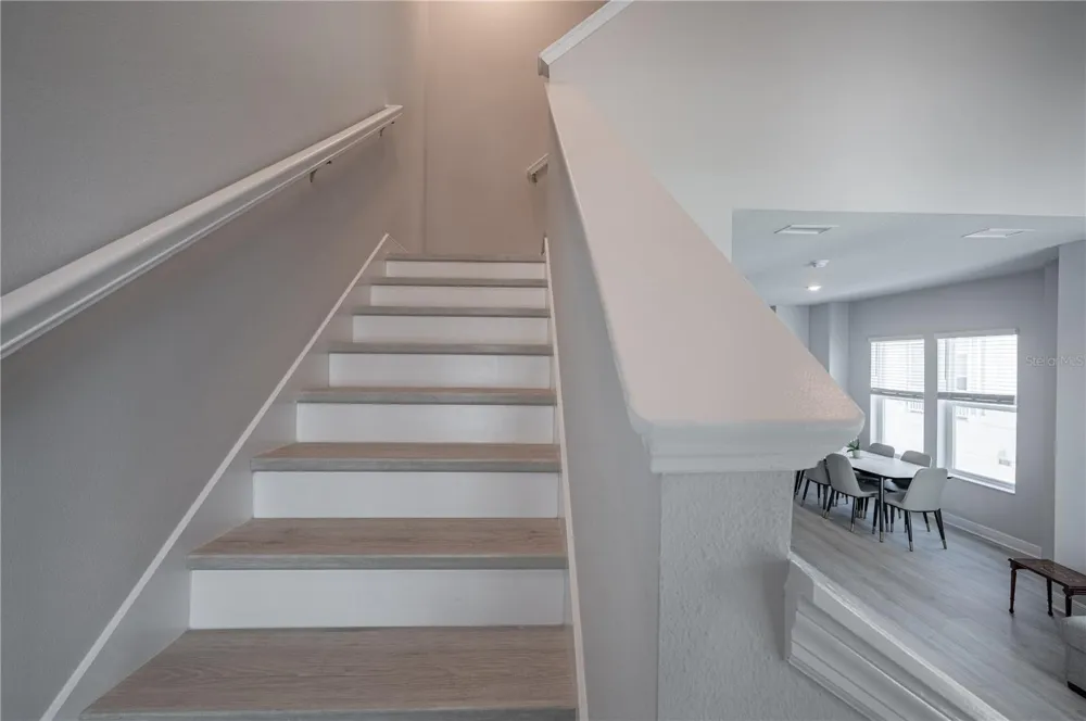 2400 EZZELL COURT Sarasota, FL 34237