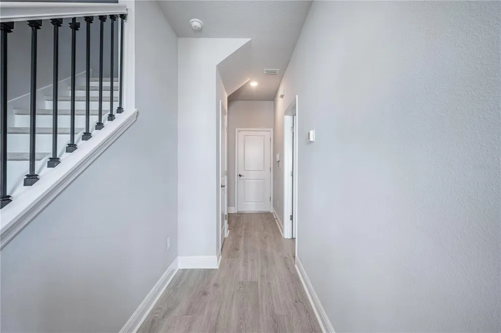 2400 EZZELL COURT Sarasota, FL 34237