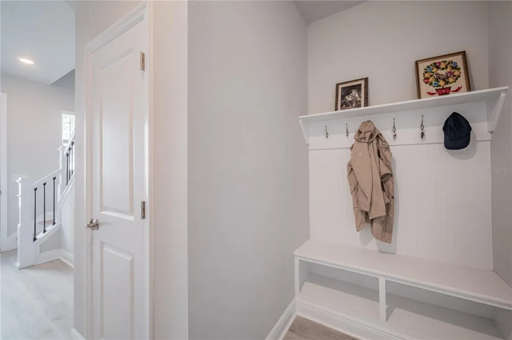 2400 EZZELL COURT Sarasota, FL 34237