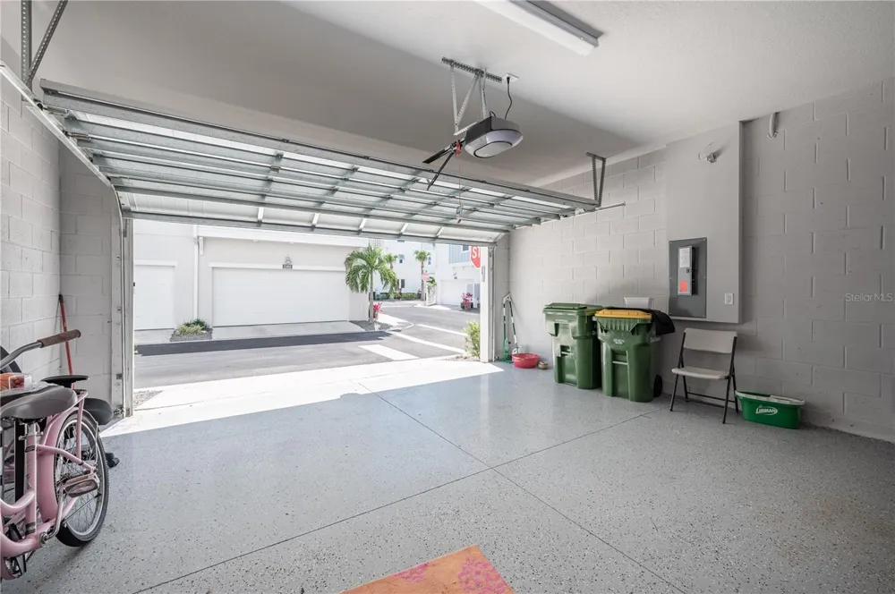 2400 EZZELL COURT Sarasota, FL 34237