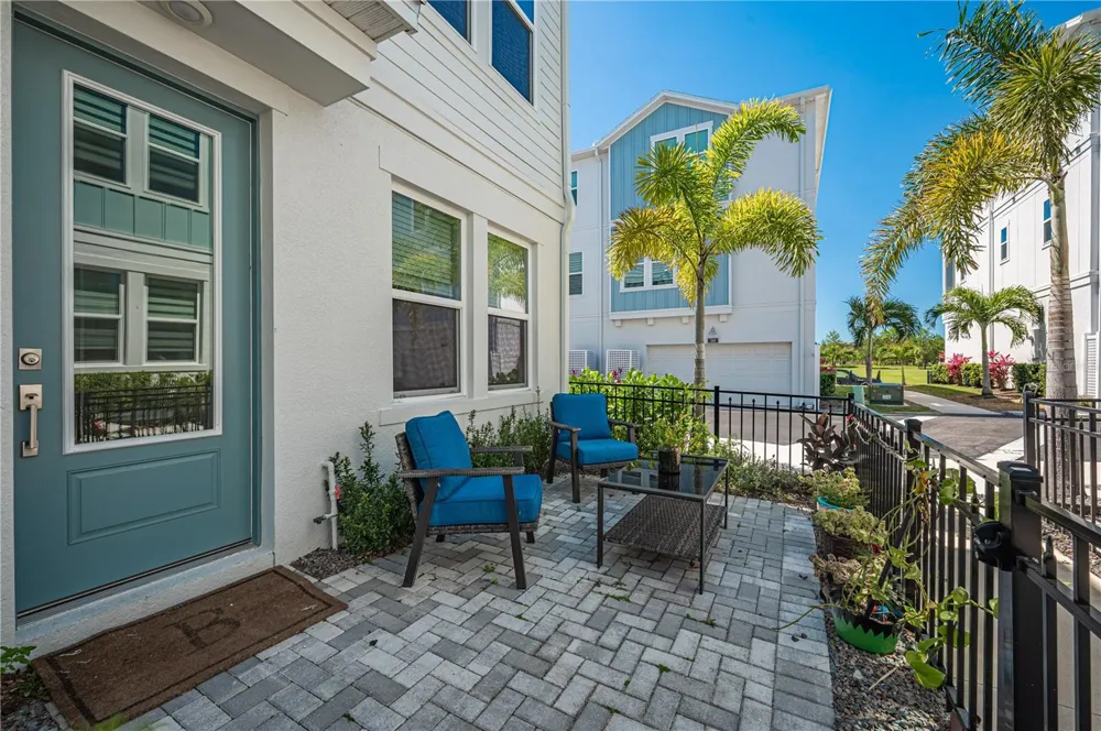 2400 EZZELL COURT Sarasota, FL 34237