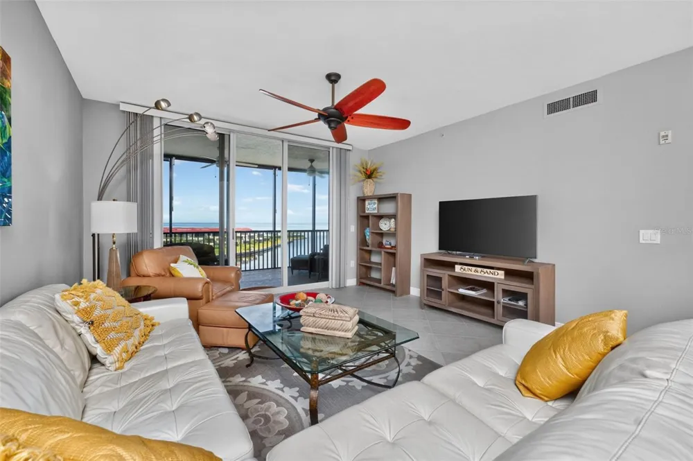3313 SUNSET KEY CIR #402 Punta Gorda, FL 33955