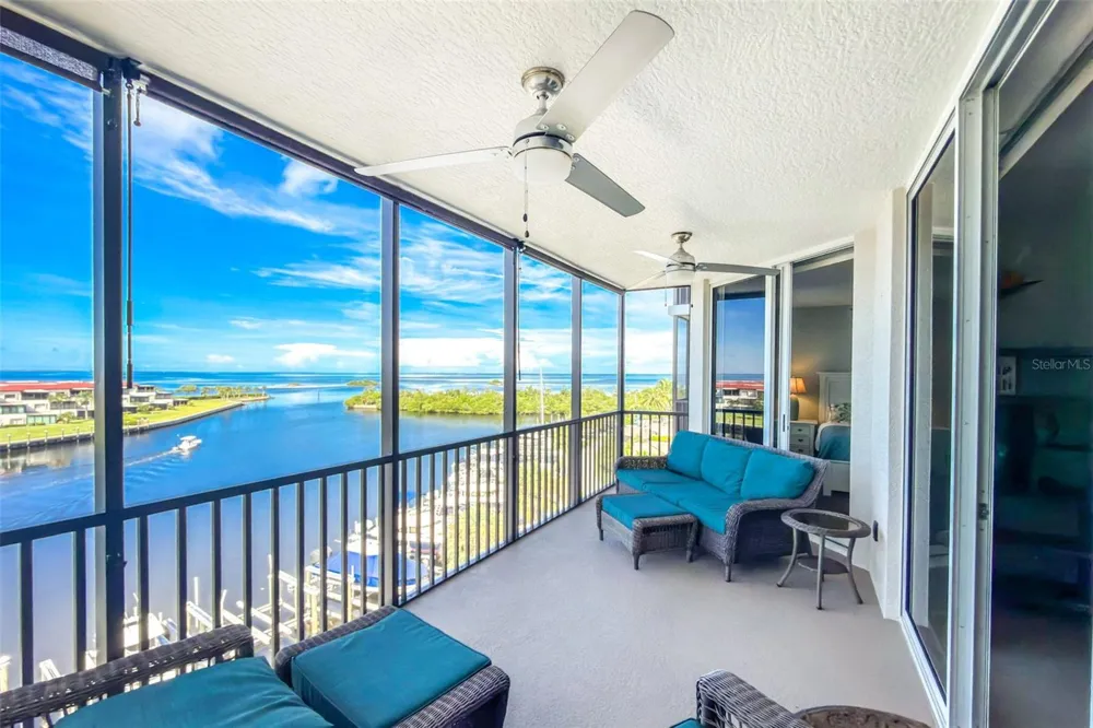 3313 SUNSET KEY CIR #402 Punta Gorda, FL 33955