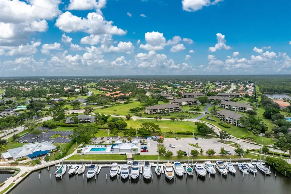 3313 SUNSET KEY CIR #402 Punta Gorda, FL 33955