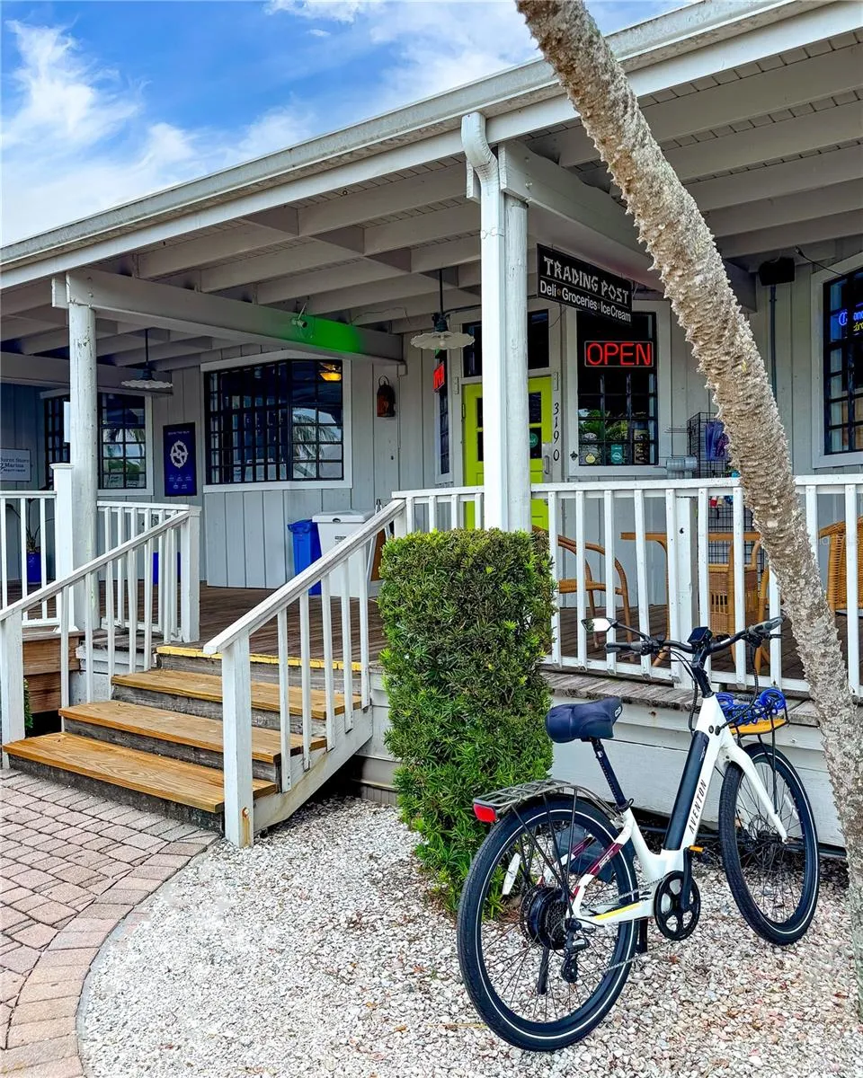 3313 SUNSET KEY CIR #402 Punta Gorda, FL 33955
