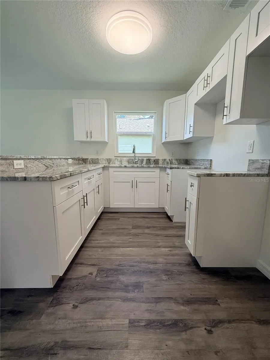 1013 6TH STREET E Bradenton, FL 34208