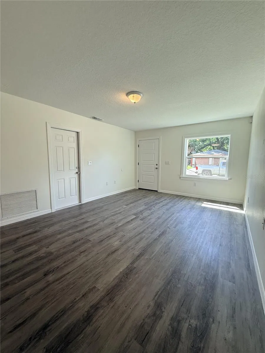 1013 6TH STREET E Bradenton, FL 34208