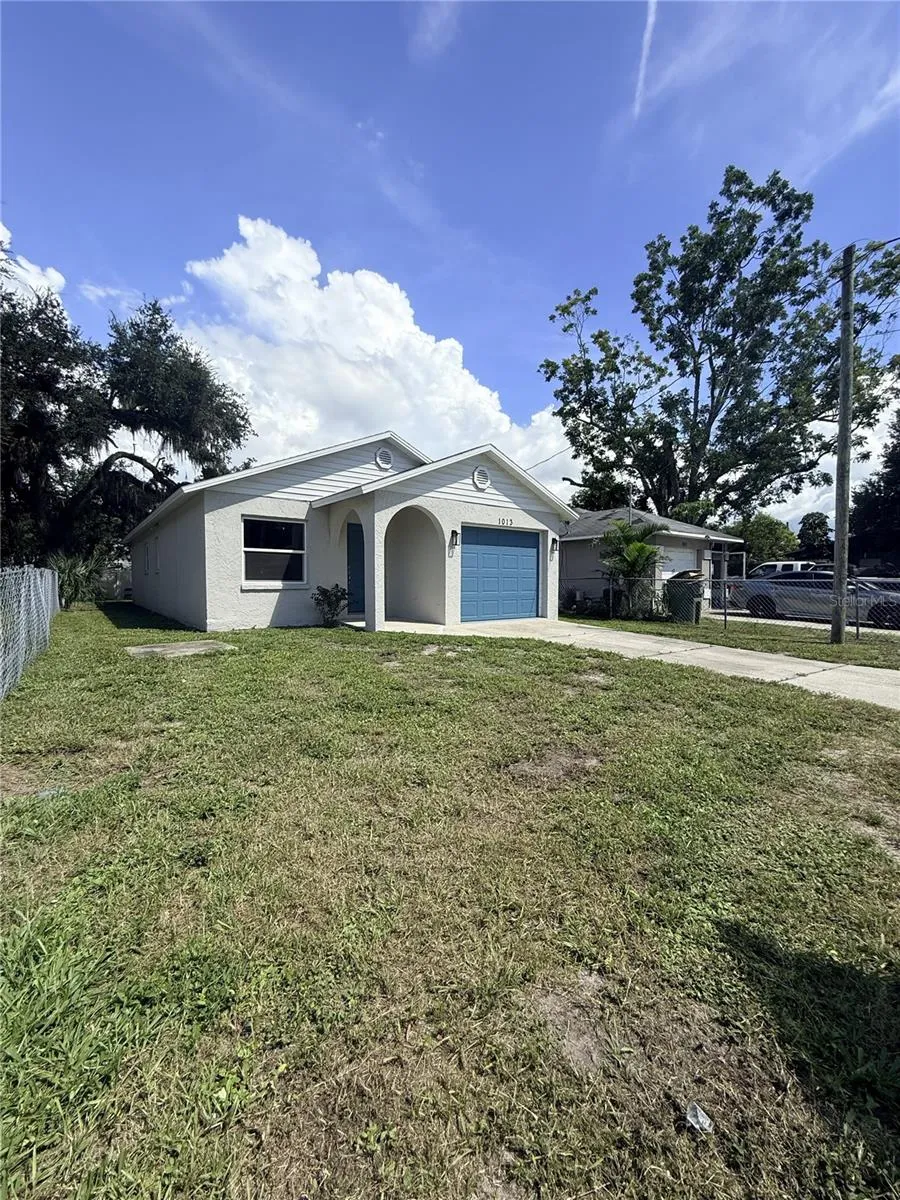 1013 6TH STREET E Bradenton, FL 34208