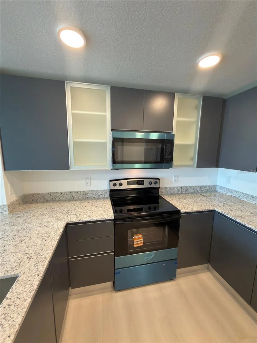 5563 MILLENIA PARK BOULEVARD #323 Orlando, FL 32839