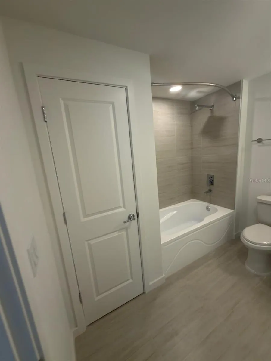 5563 MILLENIA PARK BOULEVARD #323 Orlando, FL 32839