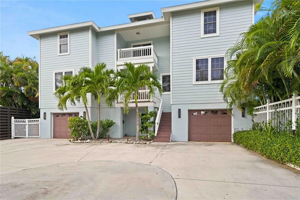 5544 DINAH LANE Sarasota, FL 34231