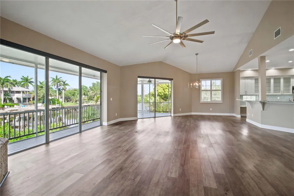 5544 DINAH LANE Sarasota, FL 34231