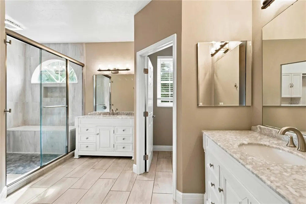 5544 DINAH LANE Sarasota, FL 34231