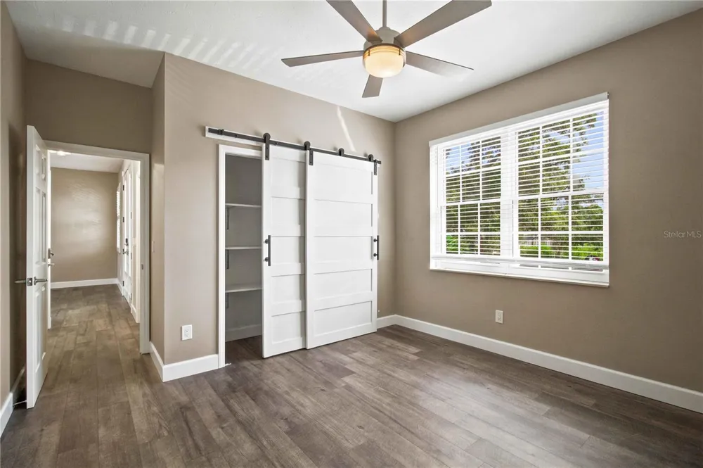 5544 DINAH LANE Sarasota, FL 34231