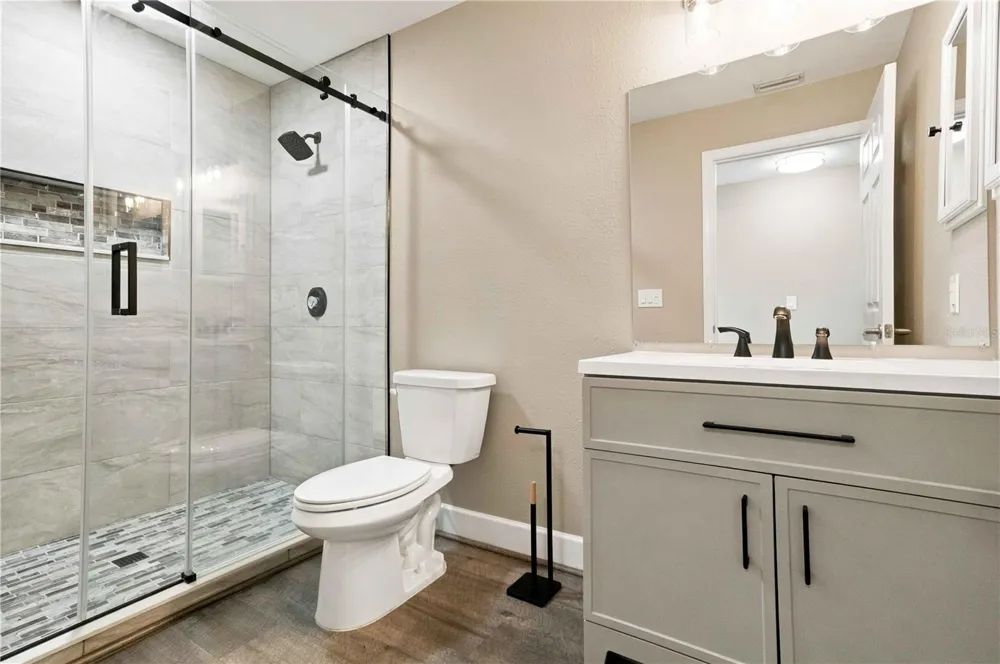 5544 DINAH LANE Sarasota, FL 34231