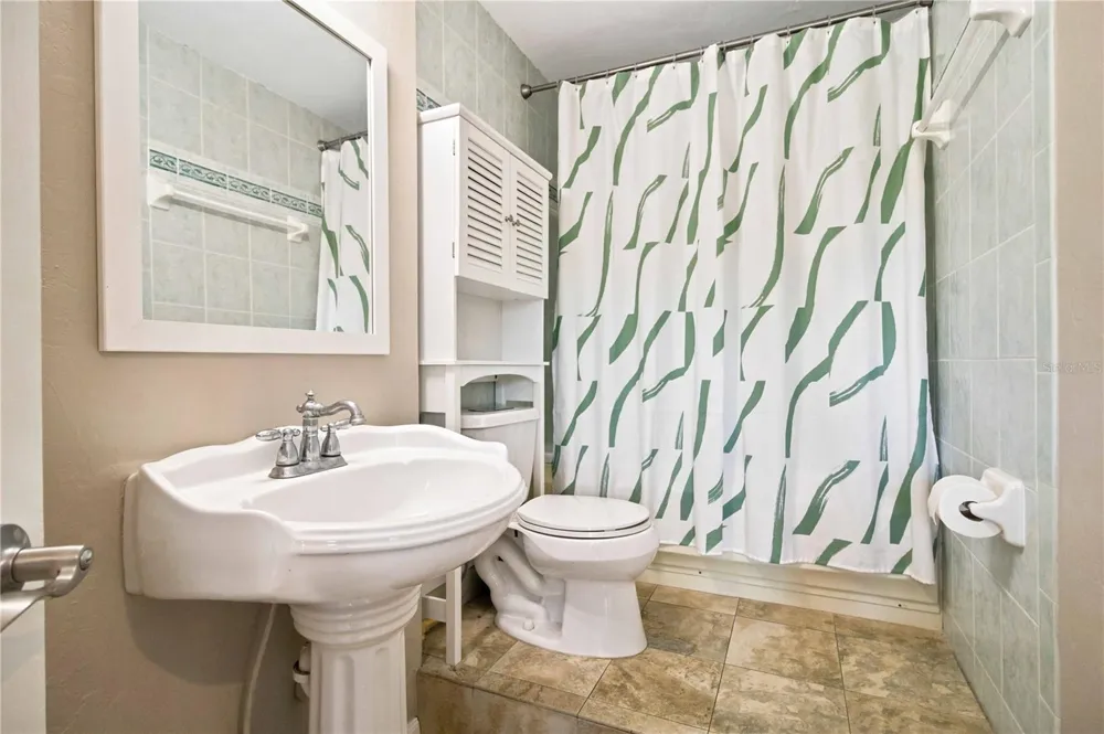 5544 DINAH LANE Sarasota, FL 34231